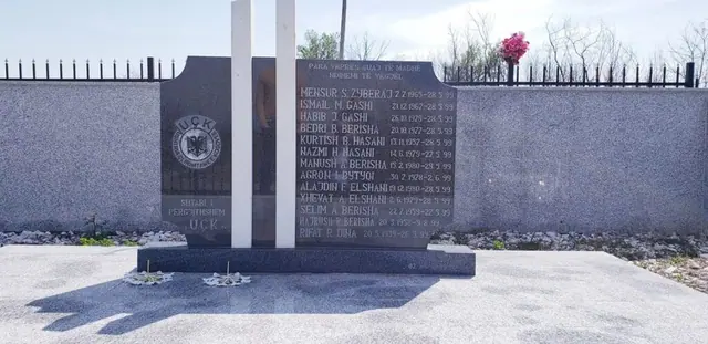 Lapidari i 13 dëshmorëve (Mileska) — foto 2